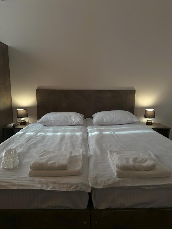 Bina N28 Hotell Kutaisi Exteriör bild