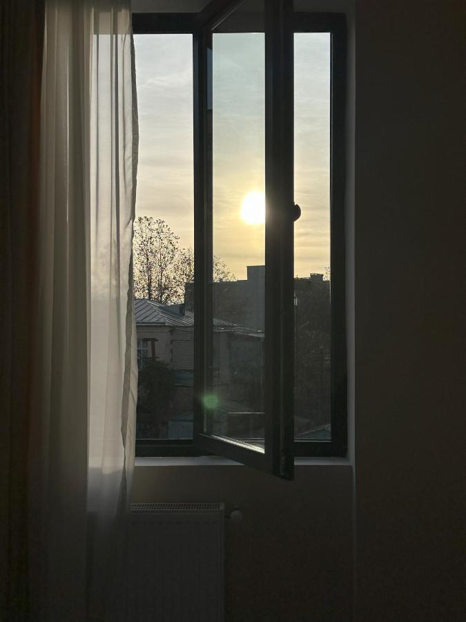 Bina N28 Hotell Kutaisi Exteriör bild